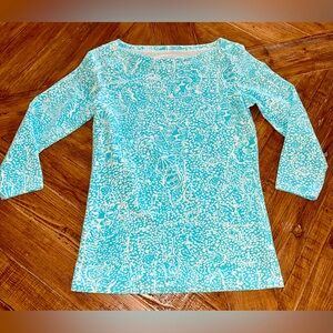 Lilly Pulitzer Andie Boat Neck Top “Blue Ice Cake Jaguar Fruit” print - small